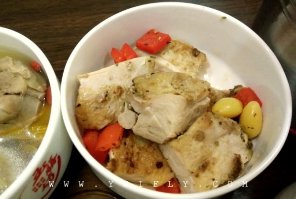 月子餐菜色:銀杏香草雞排