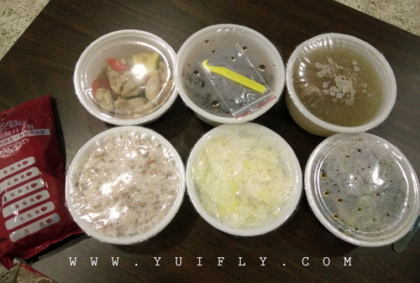 月子餐最後一次送餐:紙盒搭配免洗碗